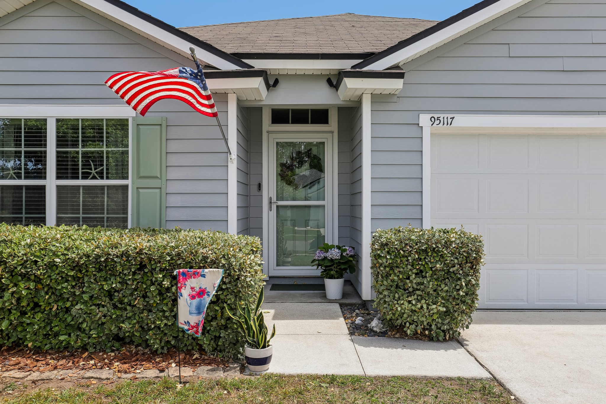 Timberlake Dr-0205-003.jpg