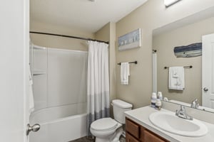 Timberlake Dr-0205-015.jpg