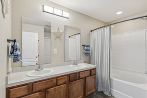 Timberlake Dr-0205-024.jpg