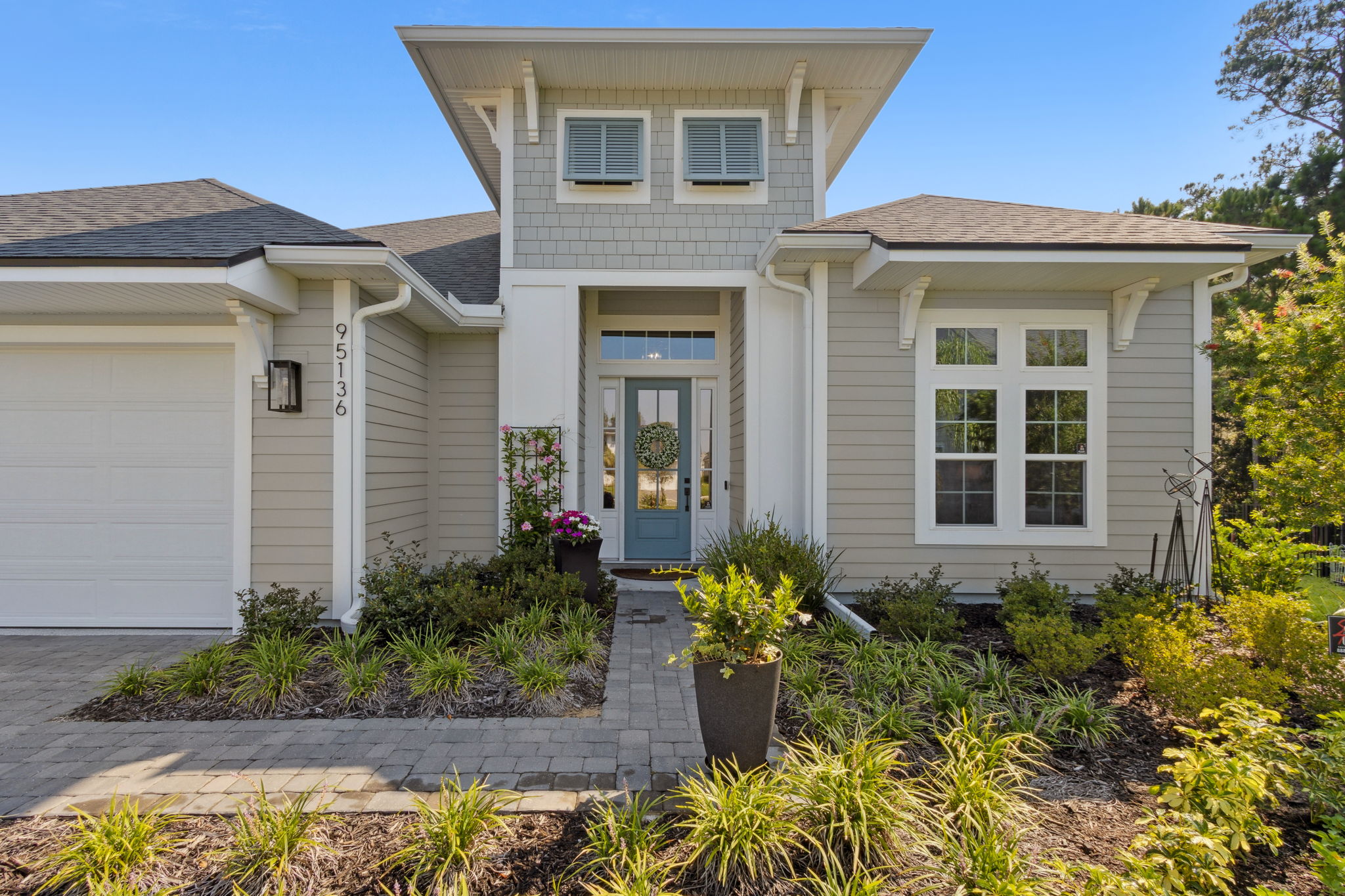 Front Entry Detail