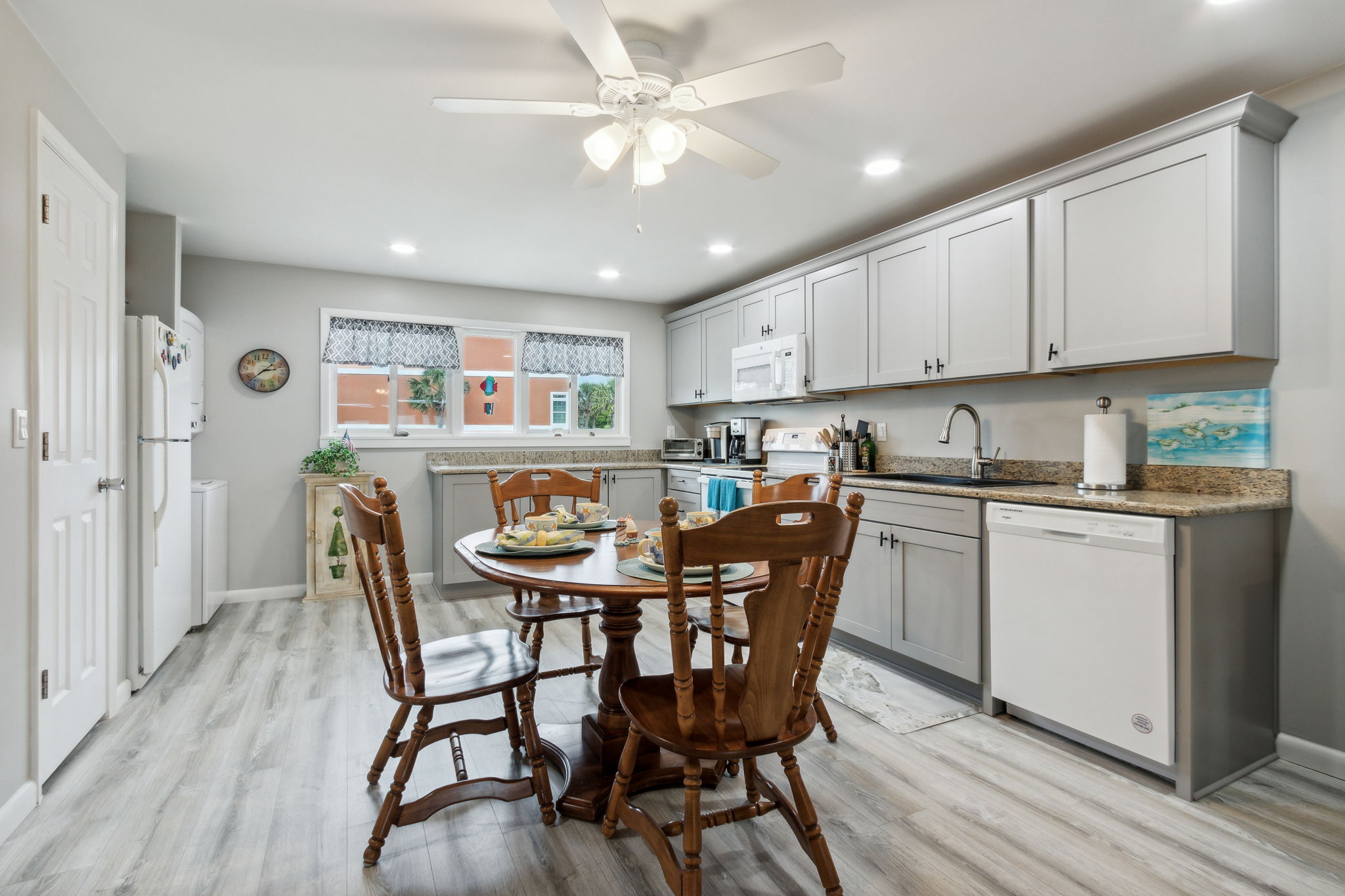 Dining Room/Kitchen