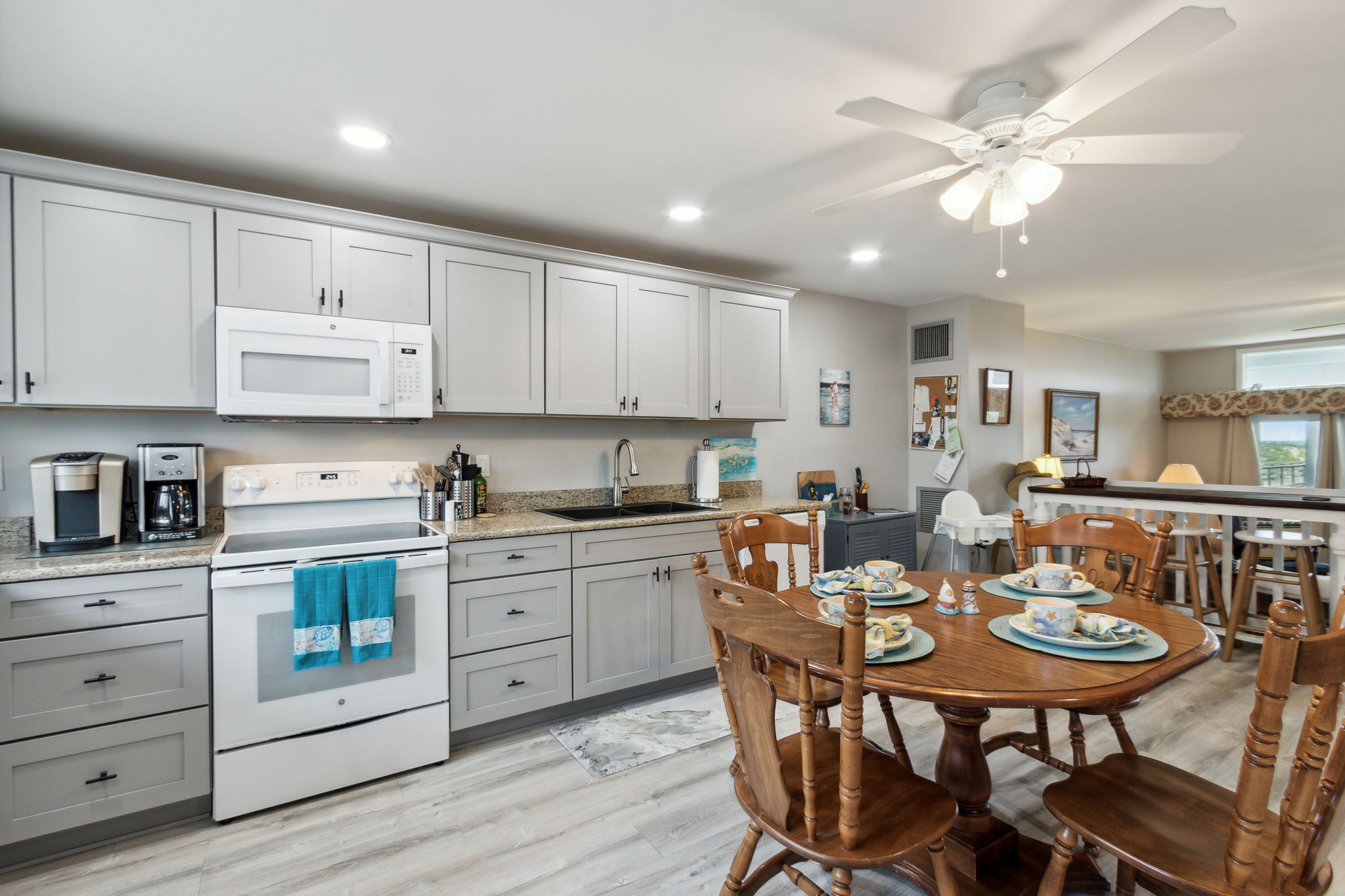 Dining Room/Kitchen