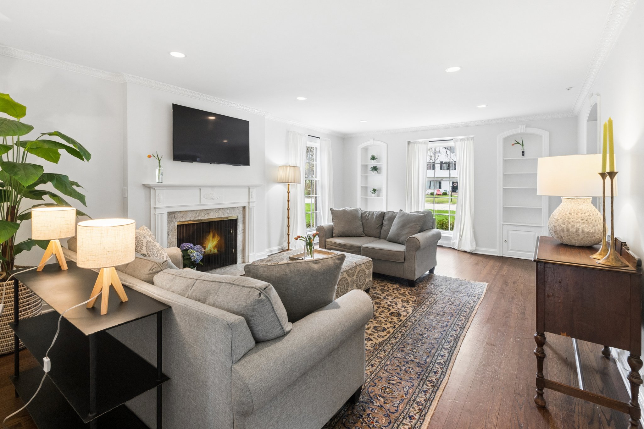 9515 Hamlin Ave_008.jpg