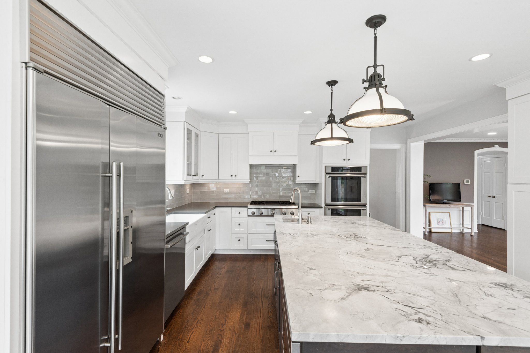 9515 Hamlin Ave_015.jpg