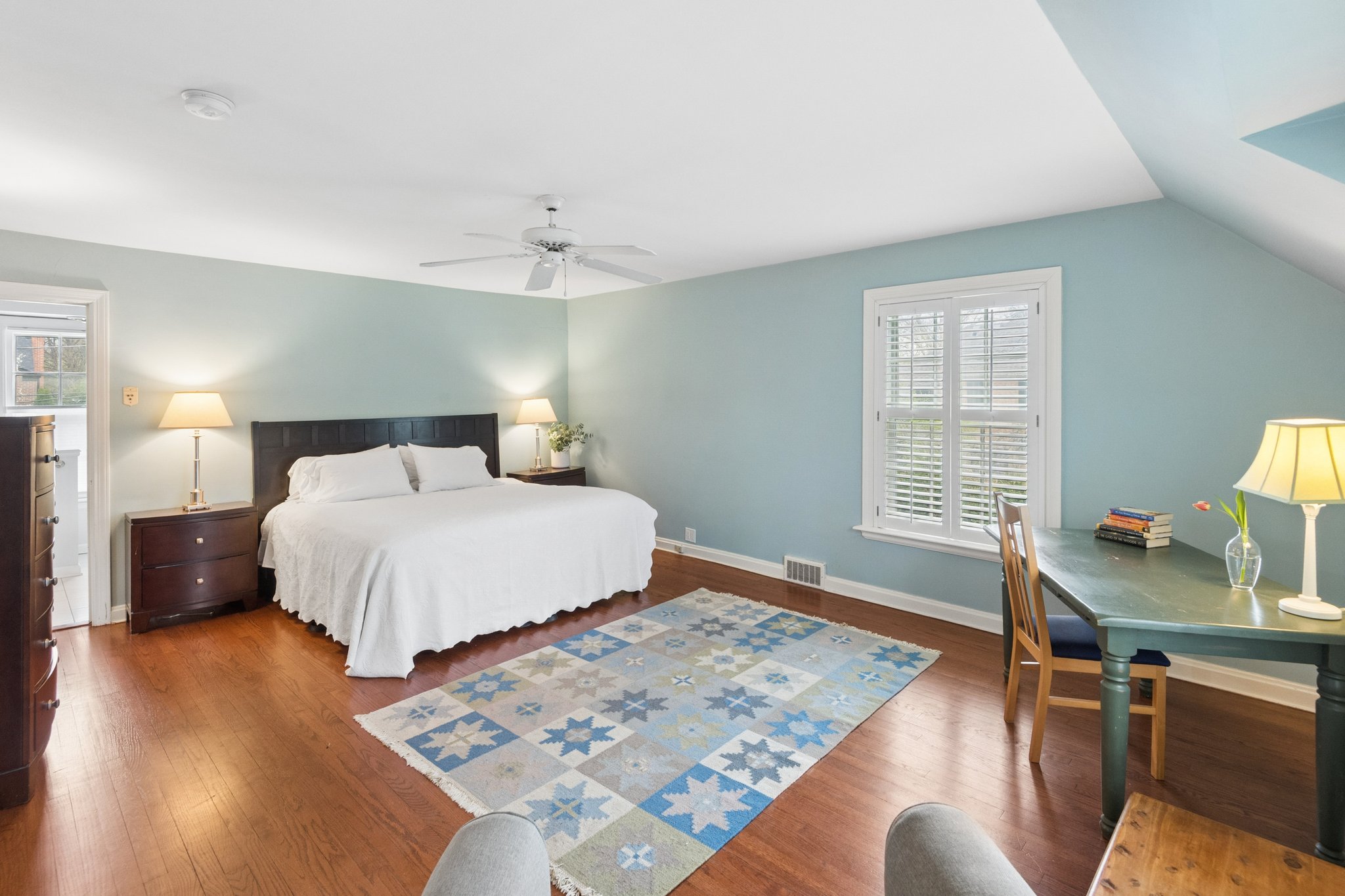 9515 Hamlin Ave_029.jpg