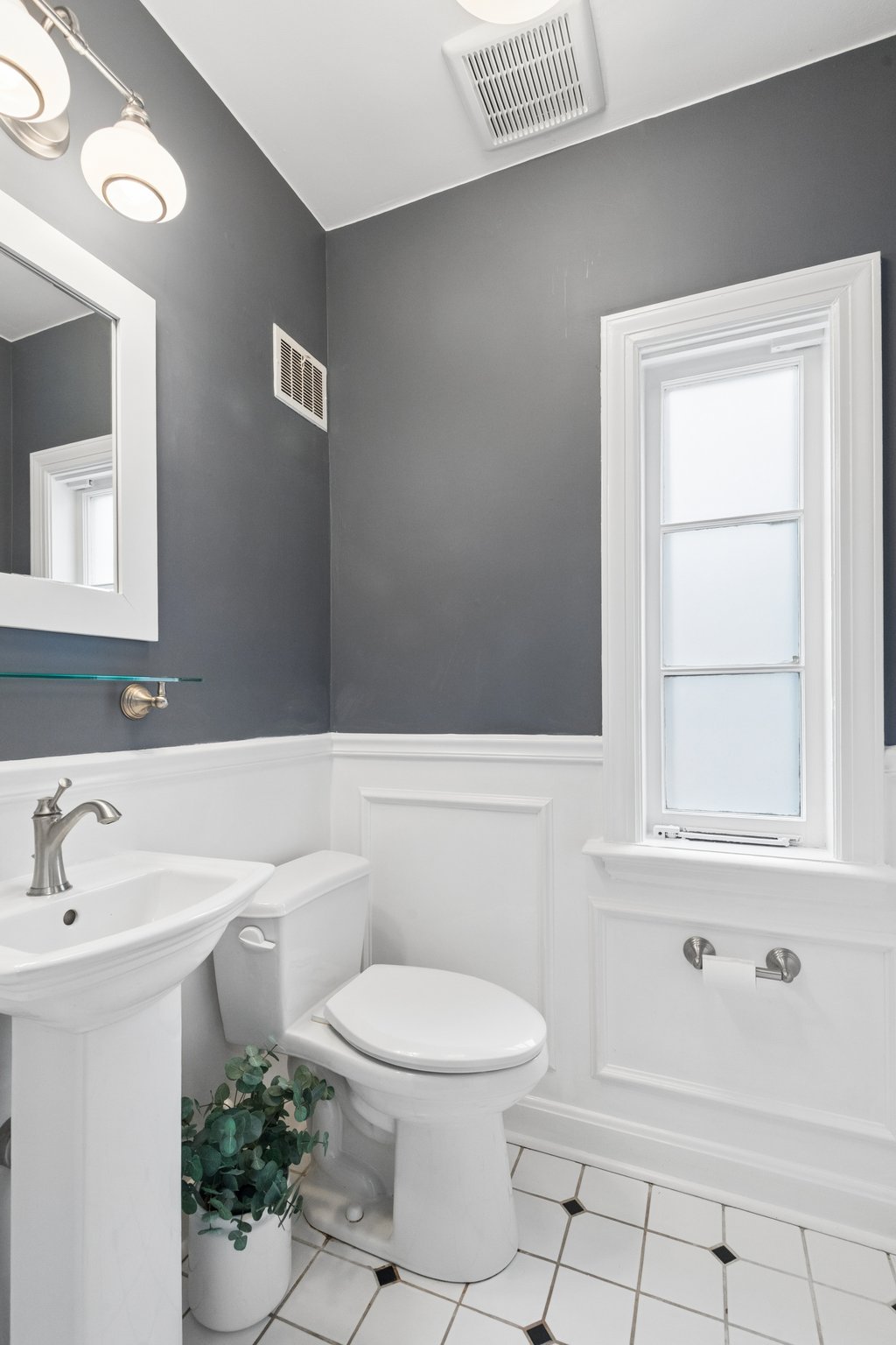 9515 Hamlin Ave_034.jpg