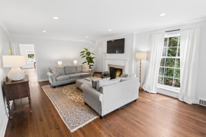 9515 Hamlin Ave_007.jpg