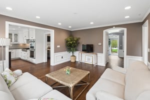 9515 Hamlin Ave_010.jpg