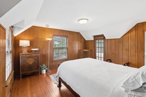 9515 Hamlin Ave_025.jpg