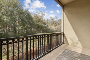 Screened-in Porch