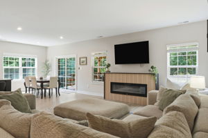 07-Family Room