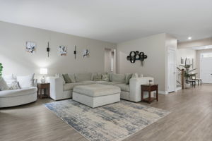 08-Family Room