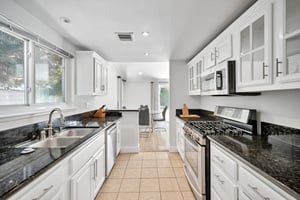 Ruffner Ave-S0105-015.jpg