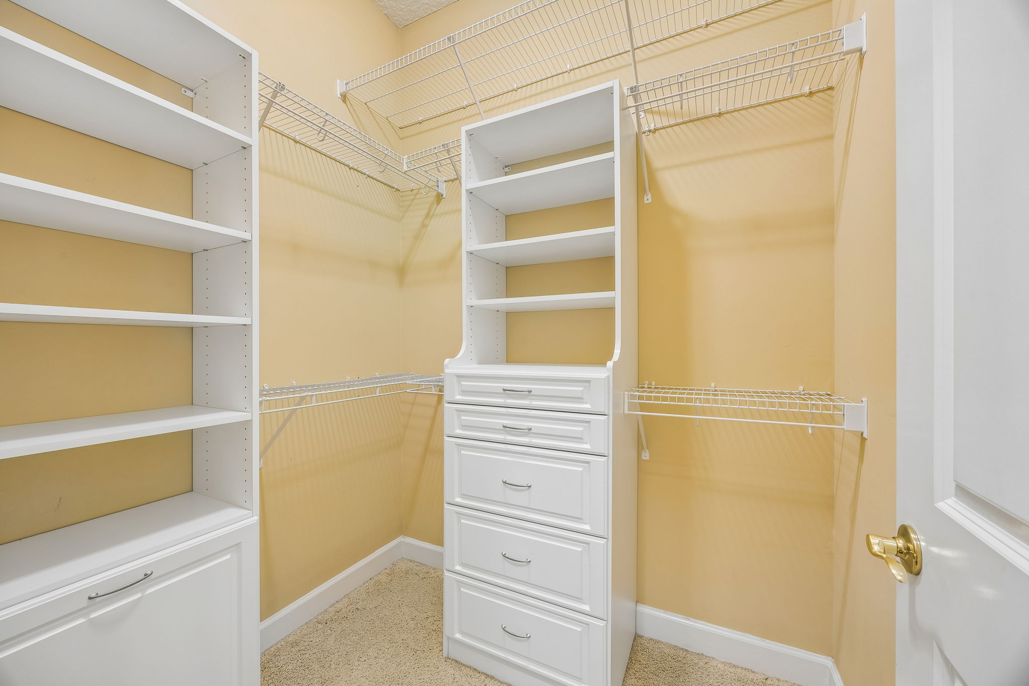Primary Bedroom Closet