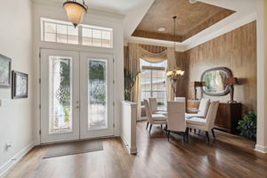 Foyer/Dining Room