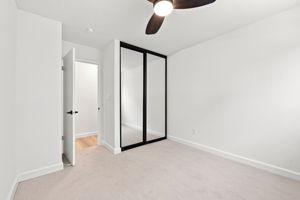 028_F8_952 Marie Ave