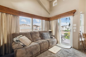 Living Room (3)