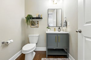  Photo 44