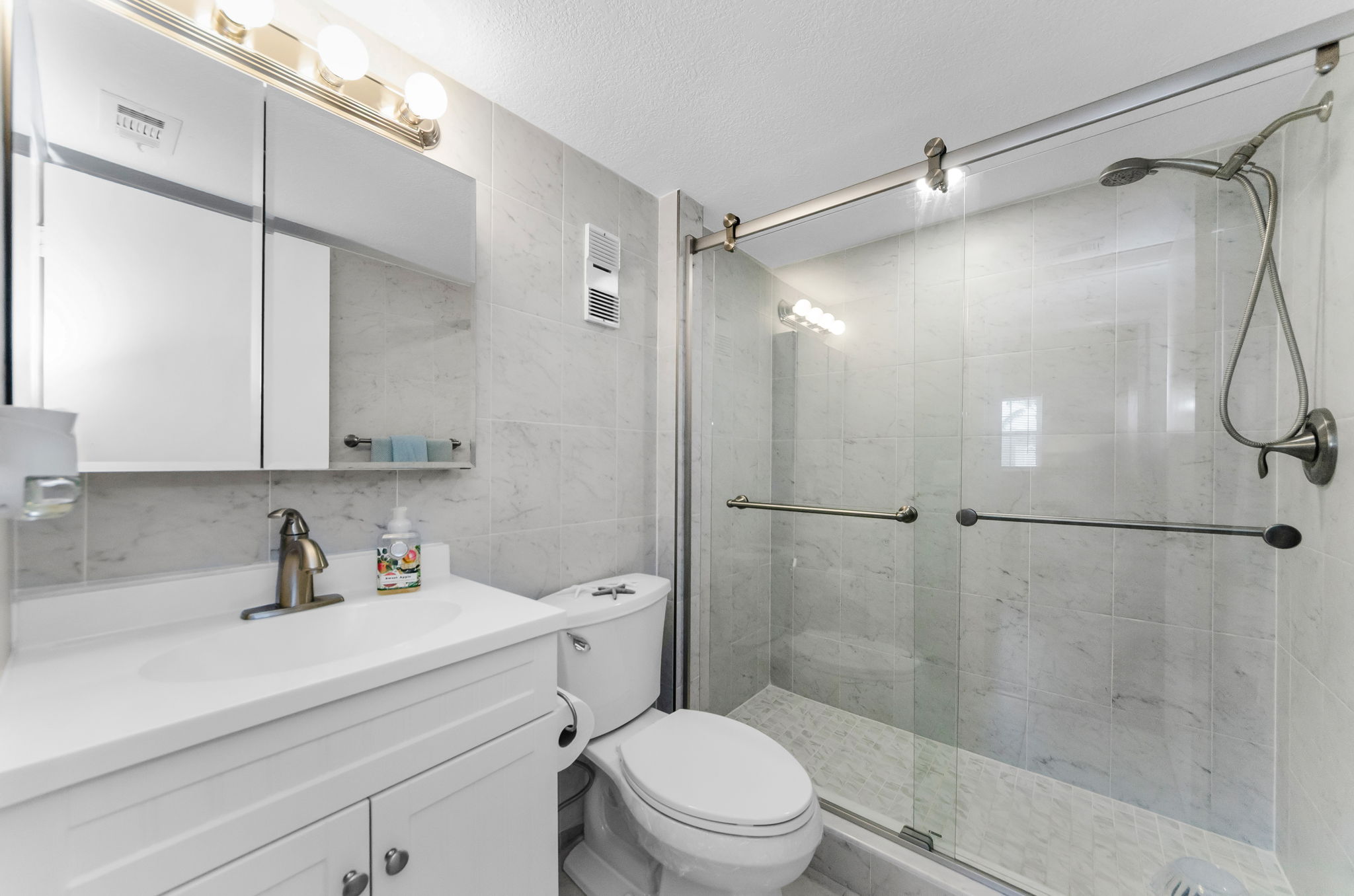 Bathroom 2a