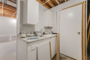  Photo 49