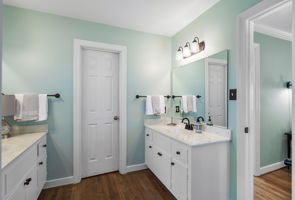 23-Primary Bath