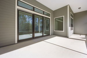 Screened-in Porch