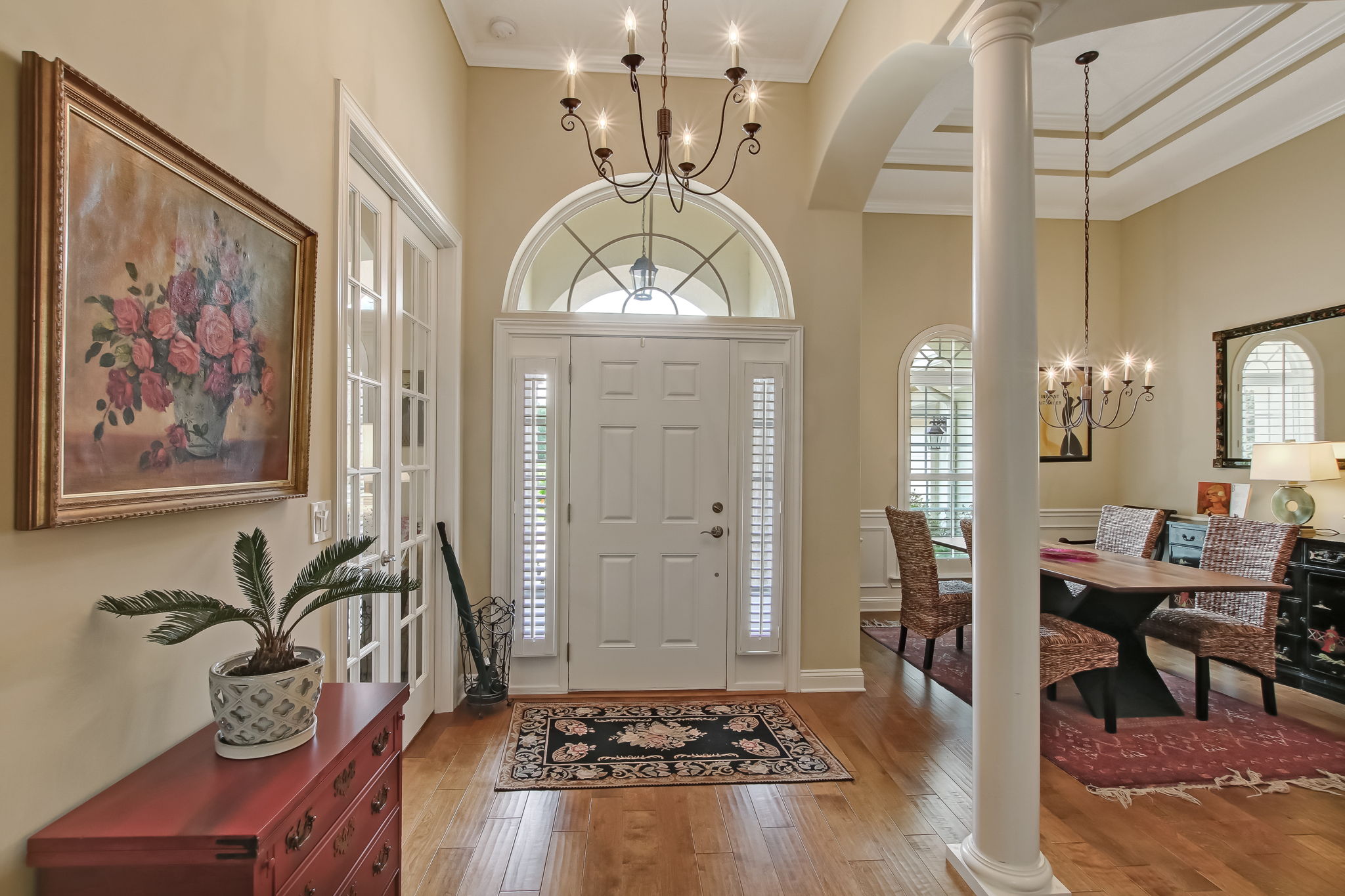 Foyer/Dining Room