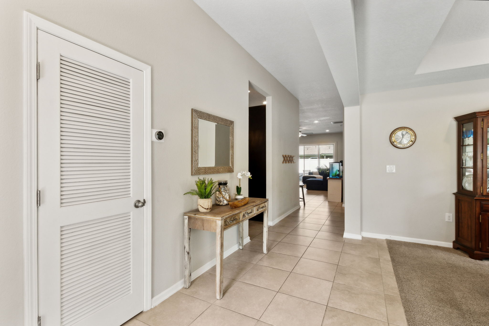 Foyer/Hallway