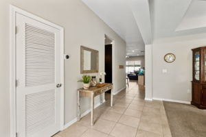 Foyer/Hallway