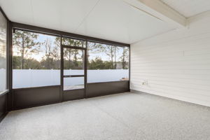 Screened-in Porch