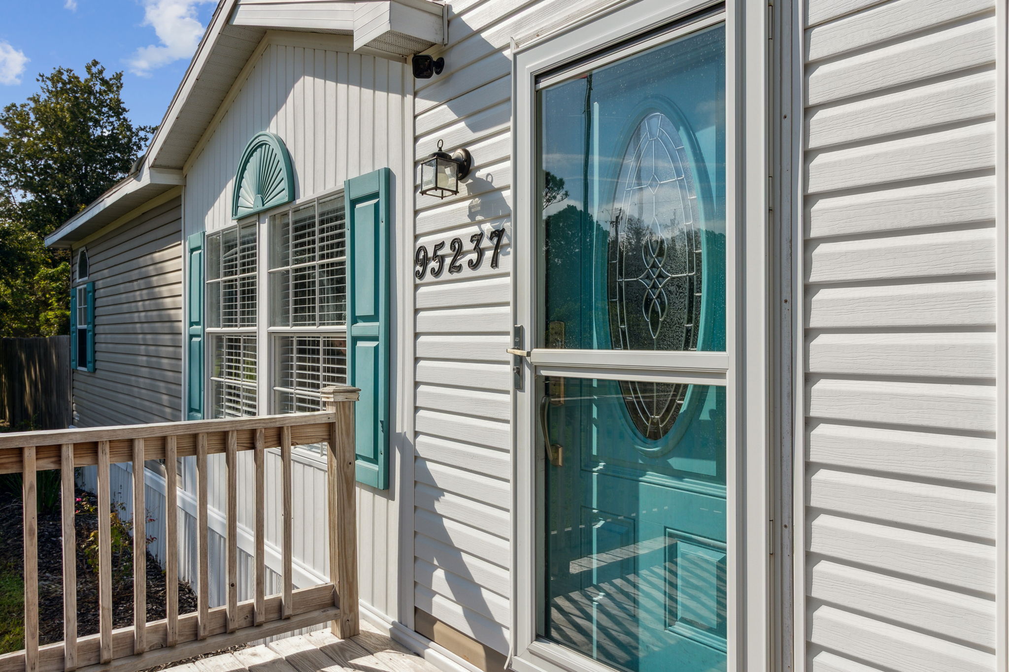 Front Entry Detail