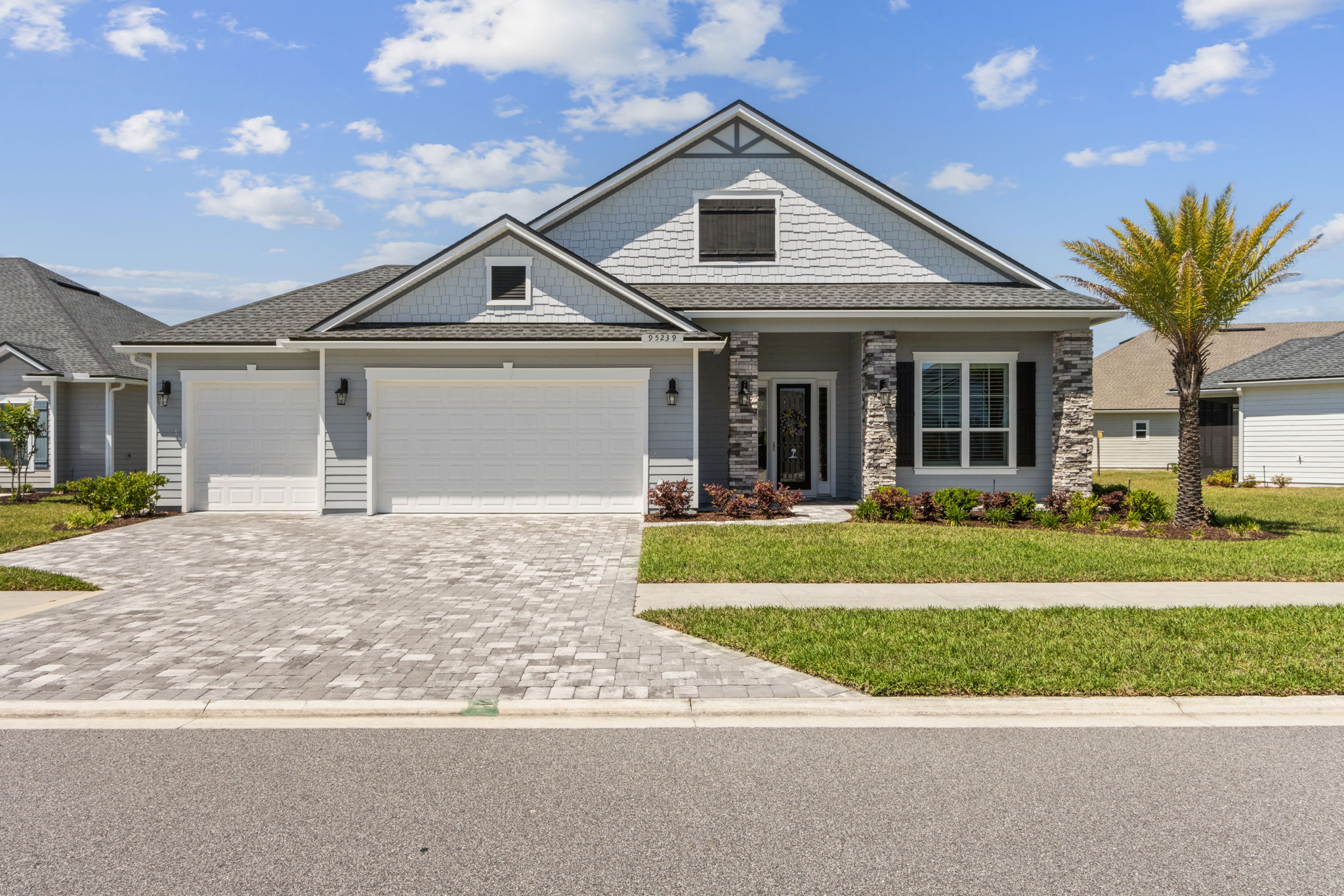 Welcome to 95239 Sandy Pointe Drive