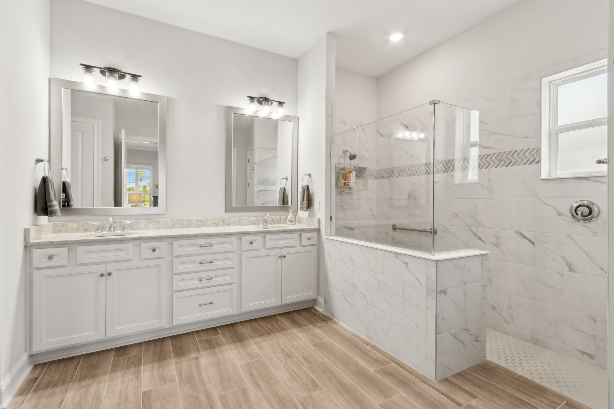 Elegant primary bathroom