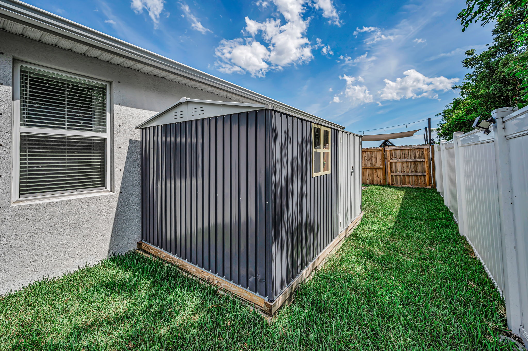 Sideyard2