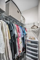 Primary Bedroom Walk-in Closet1b