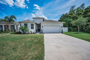 Front Exterior6