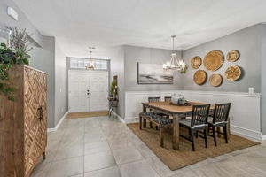 Foyer/Dining Room