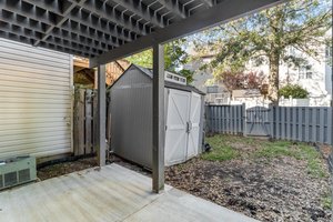 40. Back exterior.jpg