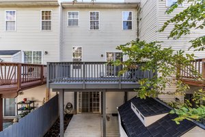 42. Back exterior.jpg