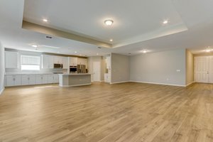 Living Room/Dining Area