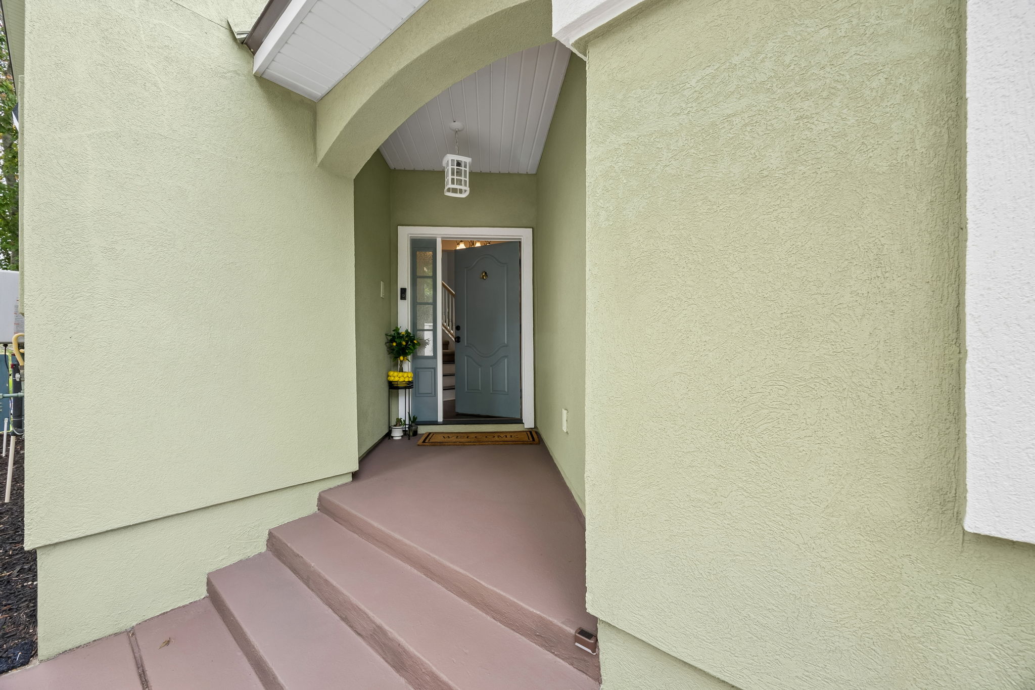 Front Entry Detail