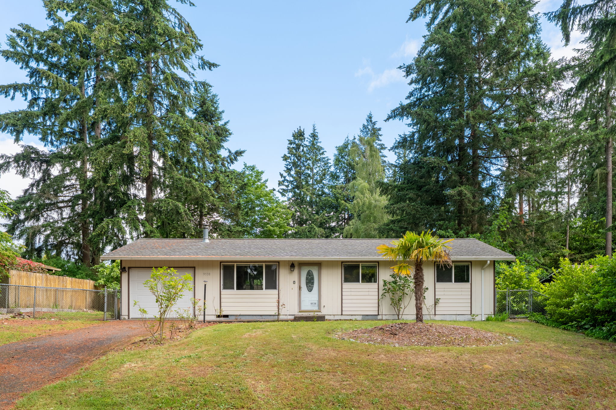9538HelenAveNE,Olympia,WA98516-2