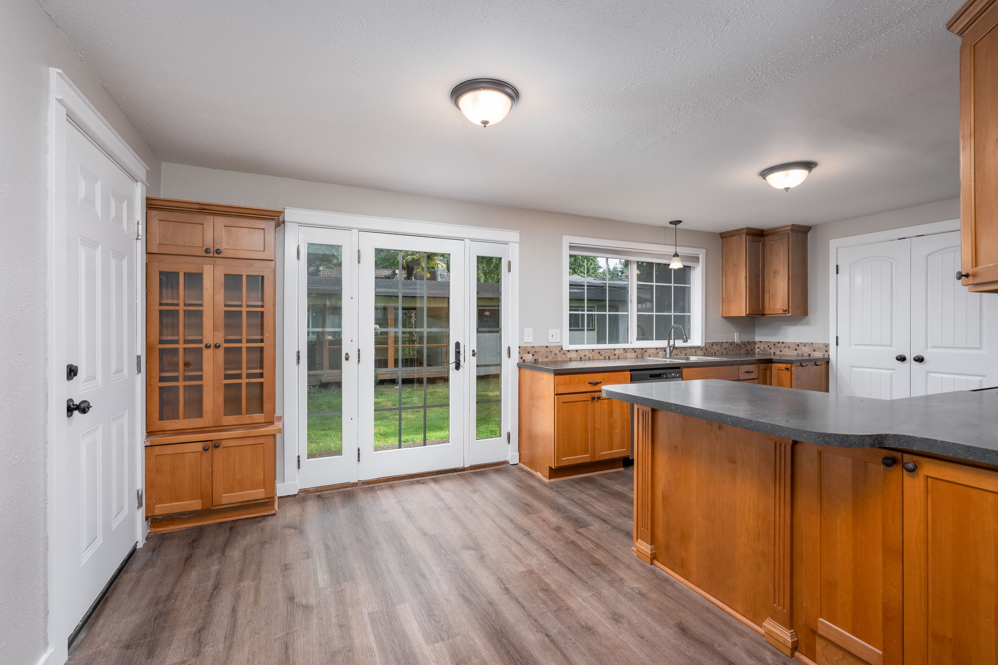 9538HelenAveNE,Olympia,WA98516-8