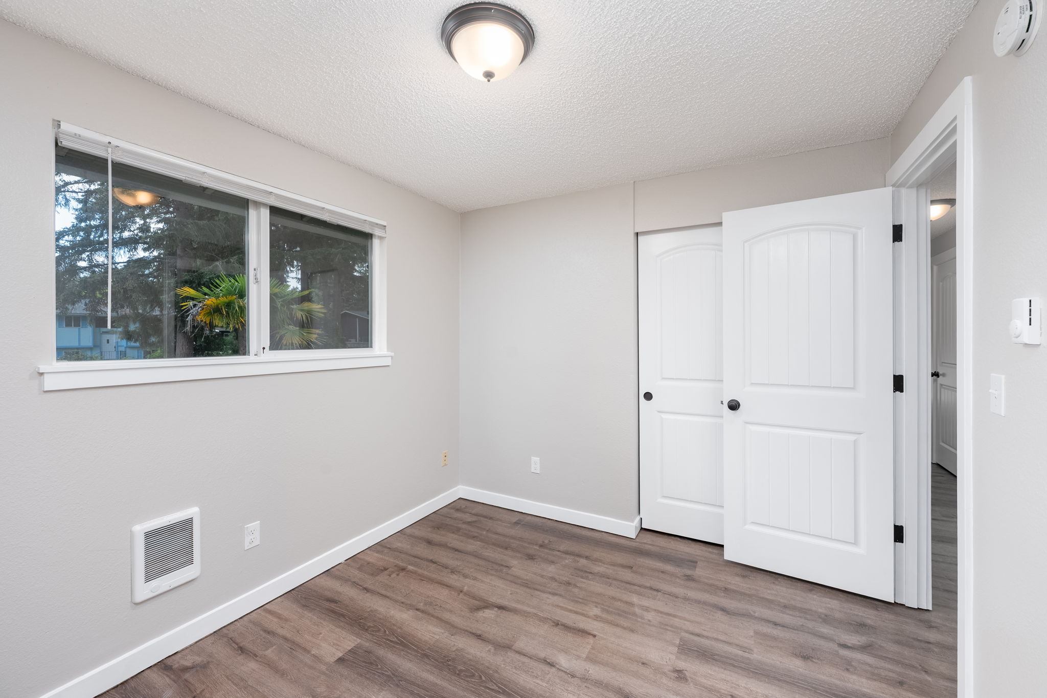 9538HelenAveNE,Olympia,WA98516-17