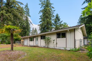 9538HelenAveNE,Olympia,WA98516-1