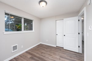 9538HelenAveNE,Olympia,WA98516-17