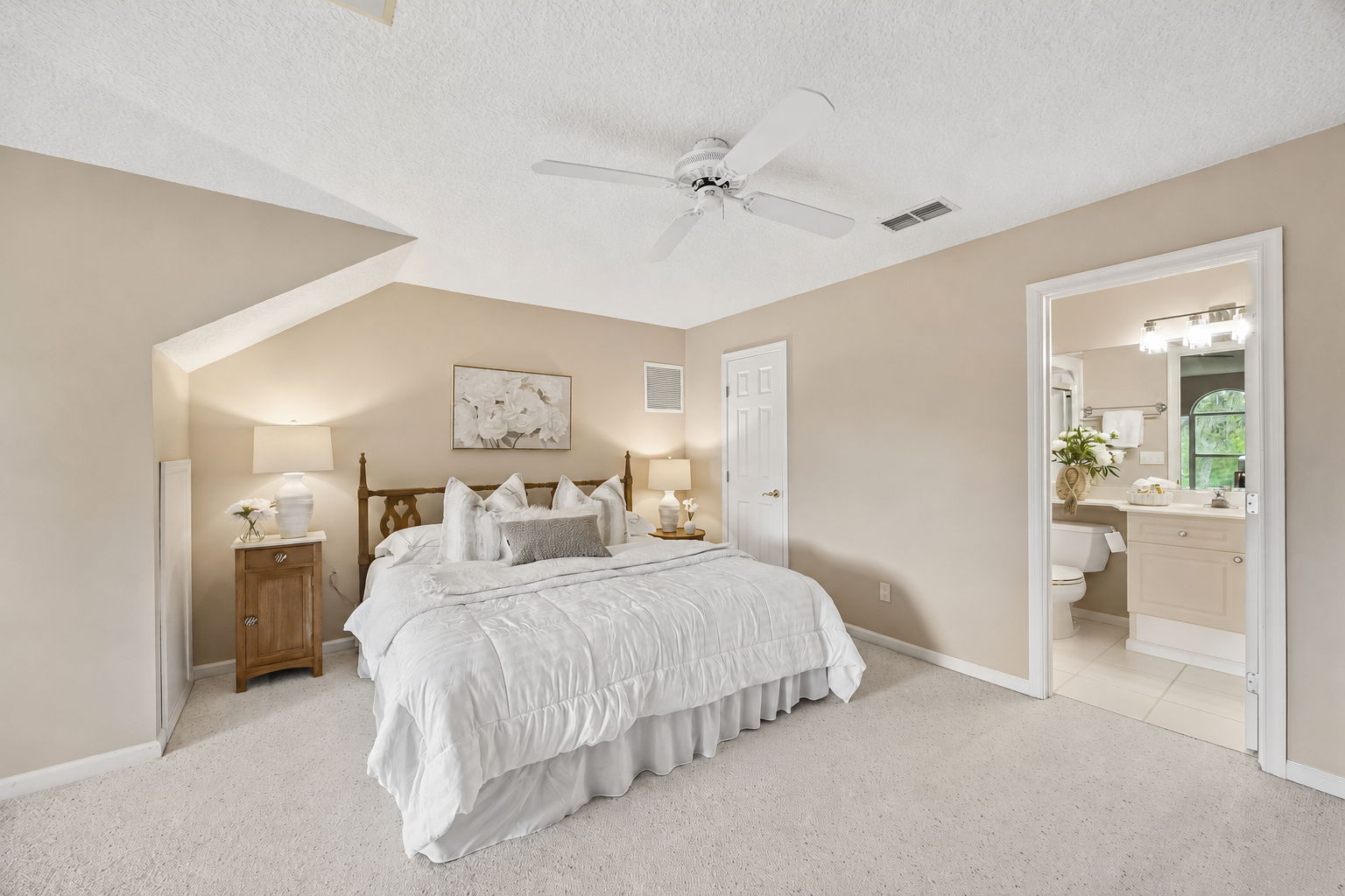 separate, comfortable, and ideal while the first-floor primary suite is your everyday retreat.