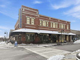 Local Dining at Downtown Crown