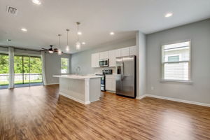 Kitchen / Dining Room