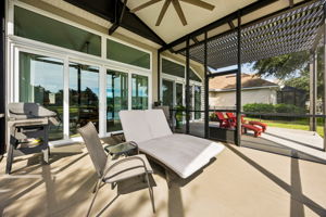 Screened-in Porch